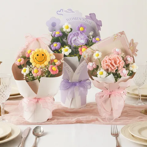 Ramo de Flores de Hilo Tejido Hecho a Mano Rosa Ganchillo Clavel Flores Artificiales con Caja PET para Día de la Madre Regalo Decoración