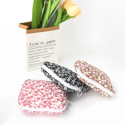 Tragbare PU Leder Damenbinden Aufbewahrungstasche Niedlich Blumenmuster Reise Make-up Tasche Kleine Münzbörse für Damen