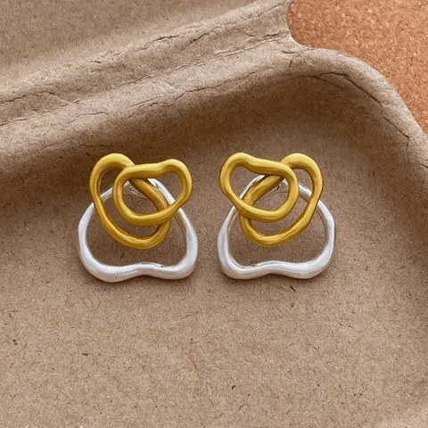 Französische Gold und Silber Farbblockierung Unregelmäßige Hohle Doppelring Ohrringe Mode Metall Ohrstecker Schmuck für Damen