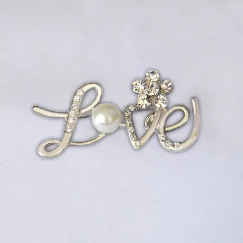 Fashion Alloy Letter Love Brooch Rhinestone Pearl Decorative Corsage Minimalist Women Jewelry Lapel Pin Gift