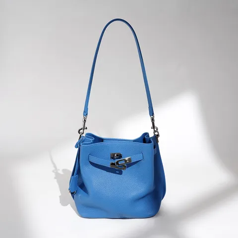 Women Vintage Casual Commuter Bucket Bag Top Layer Cowhide Leather Shoulder Crossbody Handbag With Metal Lock Closure