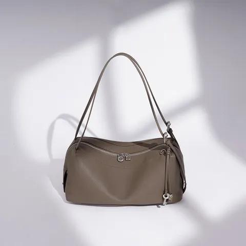 Women Top Layer Cowhide Leather Shoulder Bag Minimalist Commuter Underarm Bag Fashion Solid Color Zipper Handbag