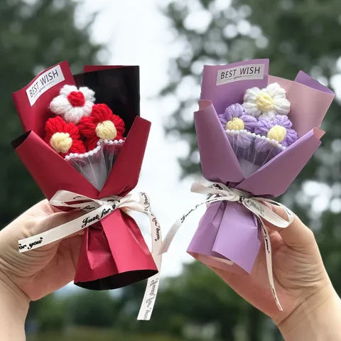 Mini Knitted Crochet Flower Bouquet Handmade Yarn Artificial Flowers Gift Box For Valentine's Day Party Home Decor