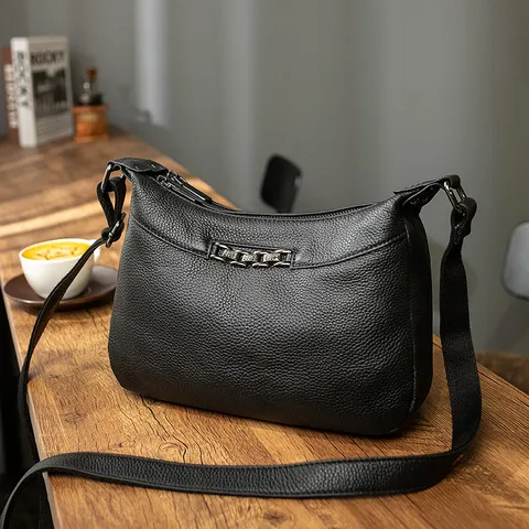 Sac à Bandoulière Mode en Cuir PU pour Femme Couleur Unie Sac de Commuting avec Chaîne en Métal Grande Capacité