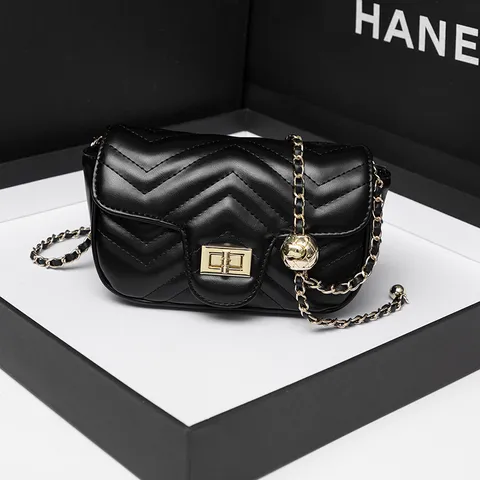 Femme Imperméable Minimaliste Matelassé Chaîne Bandoulière Sac Mode PU Cuir Couleurunie Épaule Sac Quotidien Sac à Main