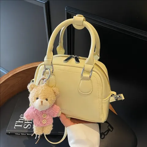 Damen PU Leder Boston Tasche Trendy Pendler Handtasche Casual Einzelne Schulter Umhängetasche Mit Bären Plüschanhänger