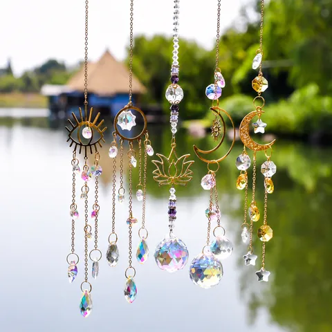 Ensemble de Carillons Éoliens Capteur de Soleil en Cristal Doré Lune Lotus Mauvais Oeil Ornement Suspendu pour Jardin Extérieur Maison
