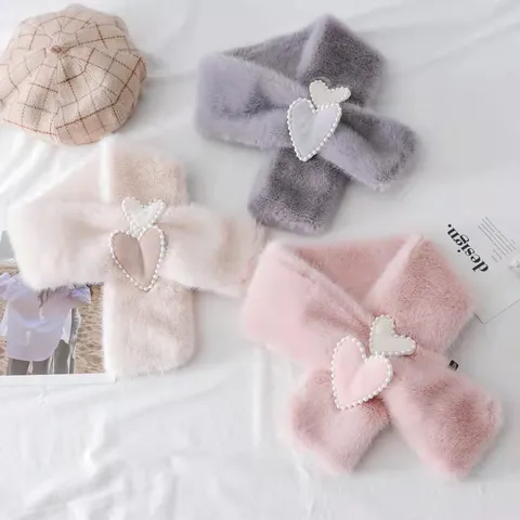 Sciarpa Invernale in Pelliccia Sintetica di Coniglio da Donna Scaldacollo Caldo in Peluche Spesso Crossover Con Perla Cuore