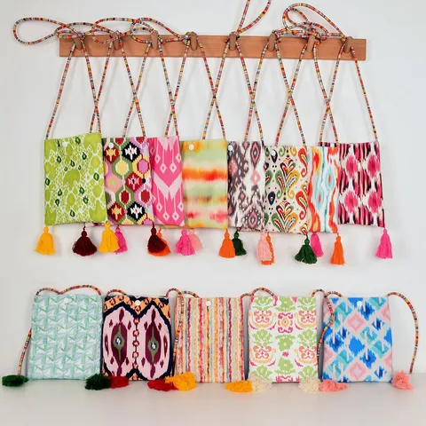 Ethnic Style Printed Canvas Phone Bag Literary Crossbody Small Square Bag With Tassel And Beaded Strap For Women Daily Use