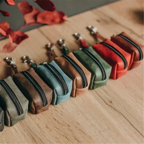 Leather Dog Waste Bag Holder Pet Poop Bag Dispenser with Metal Buckle