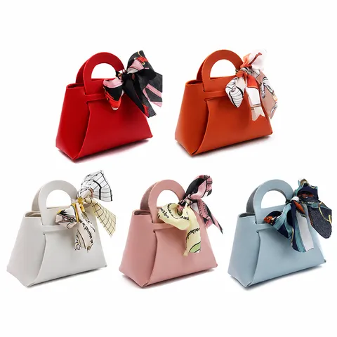 Scatola Regalo per Caramelle in Pelle Stile Ins Borsa Portatile Festa Matrimonio Scatola di Imballaggio con Sciarpa in Seta