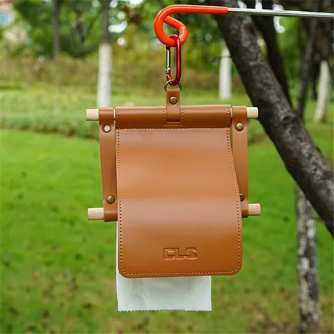 Kreativer Hängender Rollen-Taschentuchhalter PU Leder Holzstab Toilettenpapier Tasche Modernes Badezimmer Dekor