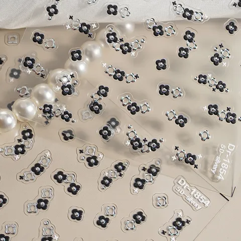 5D Inreliëf Kleine Veldbloem Nagelstickers Zilver Goud Klaver Nail Art Decals DIY Manicure Decoraties Voor Vrouwen