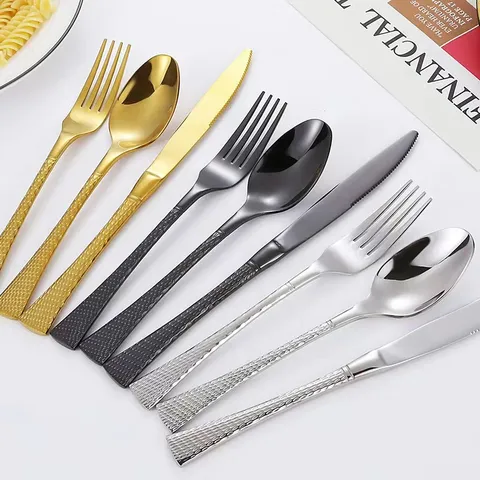 Coltello Forchetta Cucchiaio da Pranzo in Acciaio Inossidabile Posate Stile Nordico Manico a Coda di Pesce Creativo per Cucina Casa