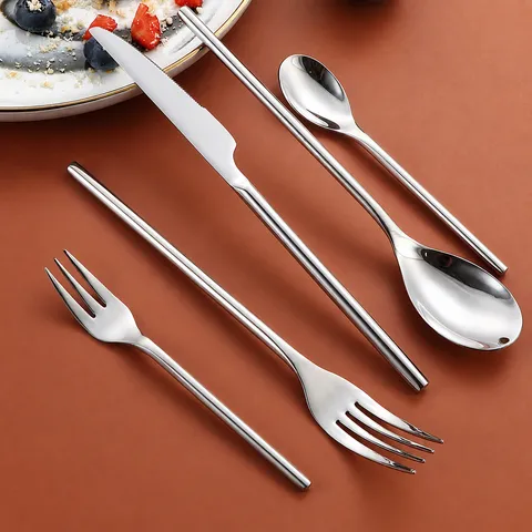 Set di Posate in Acciaio Inossidabile Moderno Manico Cilindrico Coltello da Cena Cucchiaio Forchetta Cucchiaino da Tè Posate da Cucina