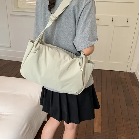 Women Casual Nylon Large Capacity Shoulder Bag Solid Color Zipper Tote Bag Versatile Commuting Crossbody Bag