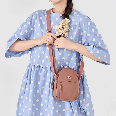 Women's Casual Nylon Crossbody Bag Lightweight Waterproof Shoulder Bag Daily Commuter Handbag Multi-Pockets Purse