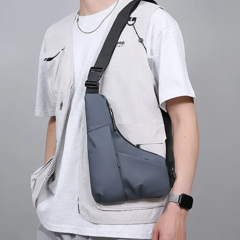 Herren Wasserdichte PU-Folie Brusttasche Lässige Urbane Diebstahlsichere Sling Bag Umhängetasche Mode Tägliche Schultertasche