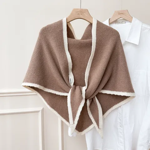 Châle Triangle en Mélange de Laine Chaud d'Hiver pour Femmes Bord Contrasté Cache-col en Tricot Pashmina Écharpe Femme