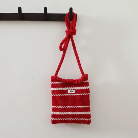 Sac de Téléphone Portable Coréen Rétro en Tricot Rayé pour Femmes Artistique Contraste de Couleur Mini Sac Bandoulière Tissé
