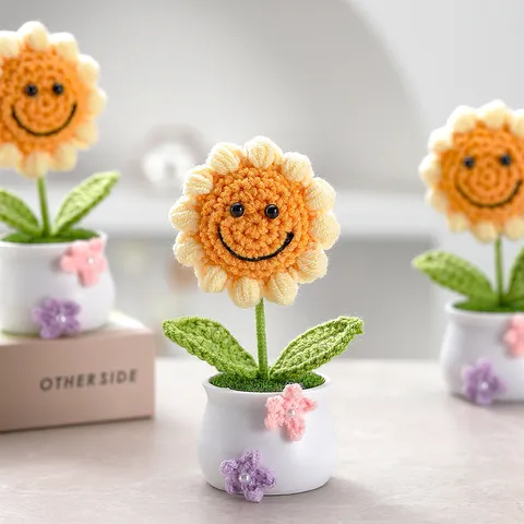 Pianta in Vaso di Girasole Lavorata a Mano Uncinetto Fiore Sorridente Scrivania Ornamentale Compleanno Regalo Auto Decorazione