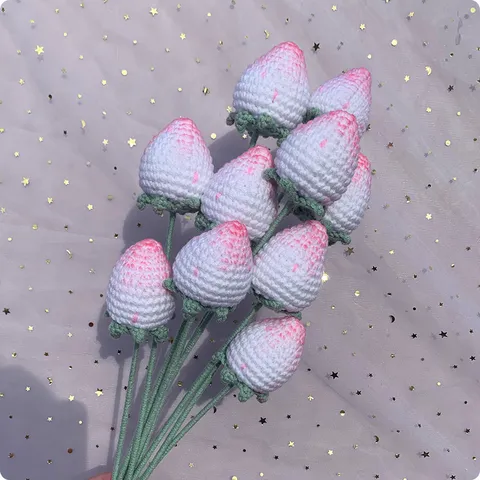 Bouquet di Fragole in Lana Lavorata a Maglia a Mano Fiore Artificiale Uncinetto Decorazione per la Casa Regalo di Compleanno