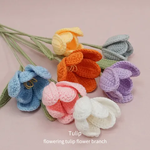 Ramo di Fiori di Tulipano in Filato di Lana Uncinetto Fatto a Mano Stelo Floreale Lavorato a Maglia per Decorazioni Casa Regalo