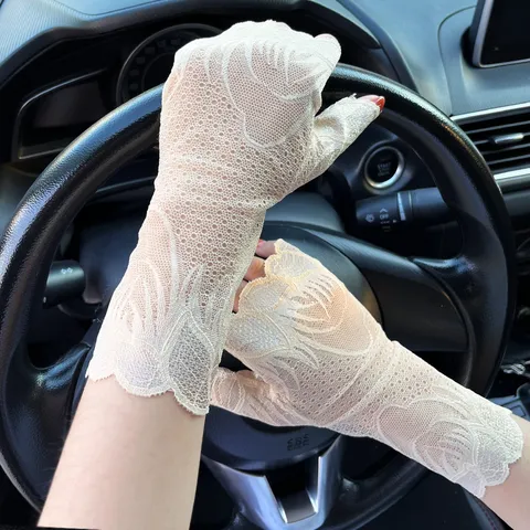 Women Summer Thin Breathable Lace Sun Protection Gloves Half Finger Floral Mesh Driving Gloves Outdoor UV Protection
