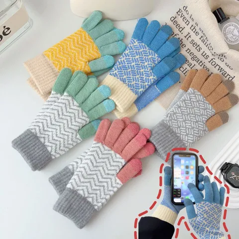 Women Winter Warm Touch Screen Gloves Cute Striped Color Block Knitted Gloves Fashion Casual Gloves