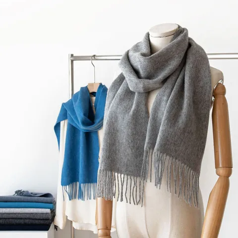 Bufanda de Lana Pura Invierno Engrosada Cálida Borla Larga Chal Versátil Color Sólido Moda Casual