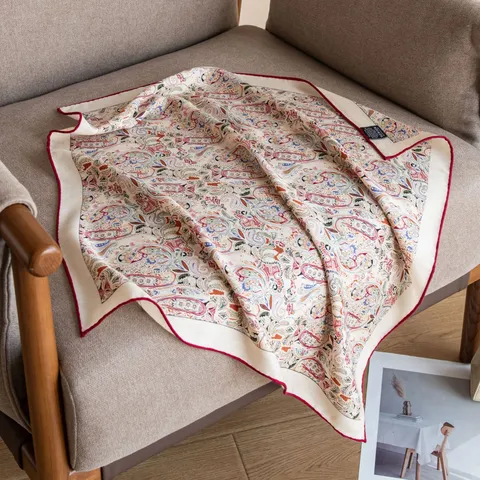 Pañuelo Cuadrado Vintage Estampado de Seda y Lana Mujer Estilo Británico Pañuelo de Cuello Moda Pañuelo Elegante Traje Pañuelo Decorativo