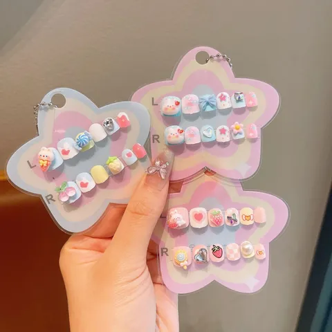 Kinder Cartoon Aufpressbare Nägel Süße Harz Kaninchen Bär Falsche Nagelkunst Set Kinder Handgefertigt Abnehmbare Acryl Nagelspitzen
