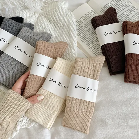 Women's Winter Thermal Thickened Cable Knit Slouch Socks Polyester Blend Mid Tube Warm Fashion Hosiery