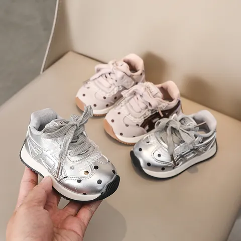 Chaussures de Sport Casual pour Enfants Chaussures de Marche pour Tout-petits en Cuir Synthétique Respirantes Antidérapantes Baskets pour Garçons Filles
