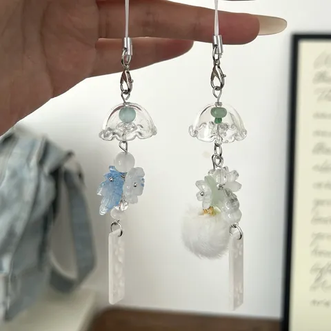Jasmine Windchime Ice Maple Leaf Mobile Phone Pendant INS Simple Girl Bag Camera Hanging Chain Accessories Keychain