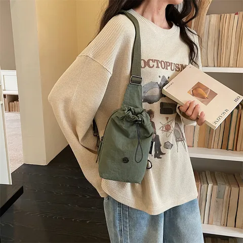 Multifunktionale Lässige Canvas Umhängetasche Leichte Kordelzug Brusttasche Reise Handy Wasserflasche Tasche Für Damen
