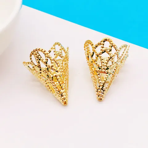 DIY Fer Gland Capsule de Fleur Cône Creux Fabrication de Bijoux Trouvailles Électroplaqué Rétro Accessoires d'Artisanat de Mariée