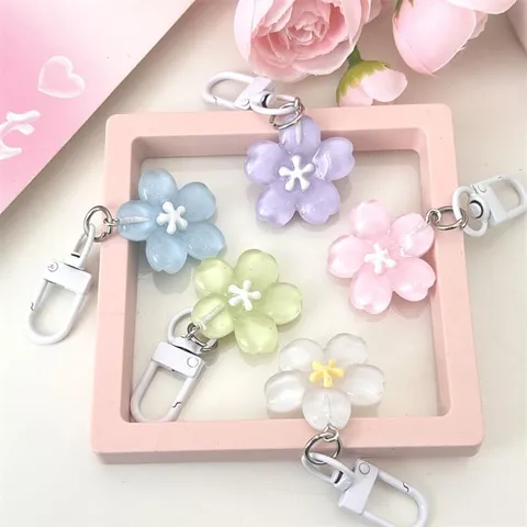 Lindo Llavero de Flor de Cerezo Resina Gelatina Colgante de Bolso Estilo Dulce Anillo de Llaves Para Mujeres Niñas Monedero Mochila Accesorios