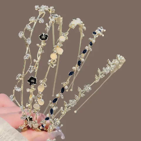 Diadema Delgada de Metal Dorado para Mujer Estilo Bosque de Hadas Aleación Strass Perla Artificial Floral Accesorios para el Cabello