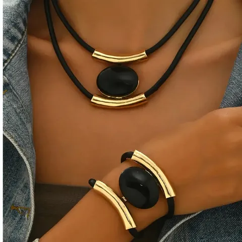 Retro Multi-Layer Necklace And Bracelet Set Alloy Black Acrylic Pendant Minimalist Fashion Jewelry For Women