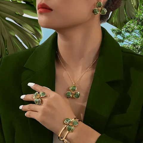 Luxe Legering Emaille Bloem Sieradensets Ketting Oorbellen Armband Ring Vier Delige Set Voor Vrouwen
