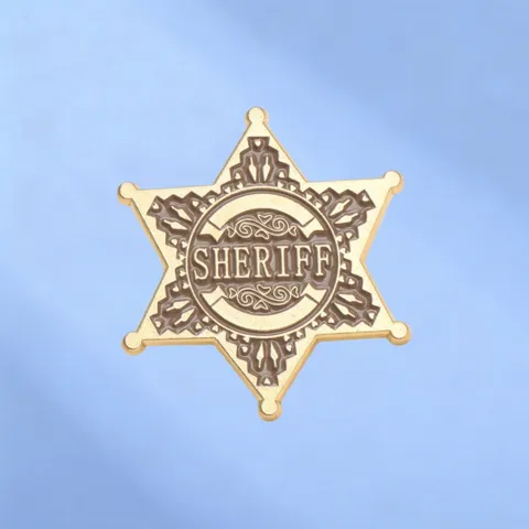 Retro Western Star Metal Sheriff Badge Brooch Gold Painted Six-Pointed Star Pin For Leather Jacket Outerwear Accessory