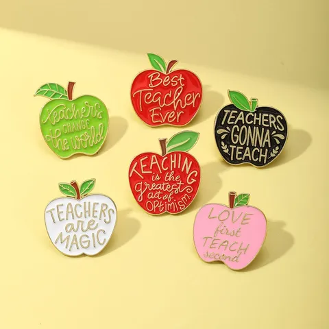 Apple Shaped Alloy Enamel Brooch Teacher Appreciation Gift Best Teacher Ever Motto Badge Student Gratitude Memorial Pin