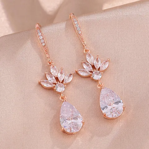 Prachtige Roségoud Waterdruppel Zirconia Hangende Oorbellen Voor Vrouwen Koper Ingelegde Cubic Zirconia Oorbellen Bruiloft Feest Sieraden Cadeau