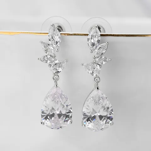 Traanvorm Zirconia Hangoorbellen Voor Vrouwen Koper Verzilverd Blad Dangle Oorbellen Elegant Bruiloft Feest Sieraden