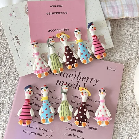 Funny Cute Goose Hair Clip Resin Cartoon Animal Bangs Hairpin For Kids Women Quirky Duck Hair Accessories Gift