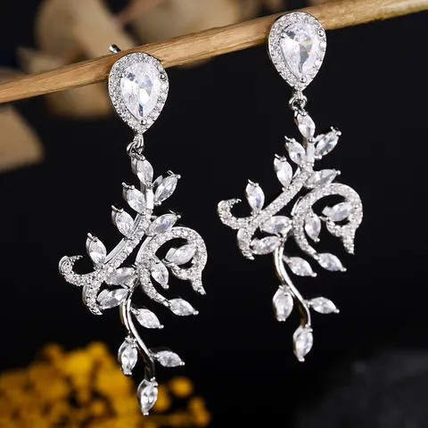 Elegante Koperen Zirconia Wijnrank Blad Waterdruppel Oorbellen Voor Vrouwen Bruiloft Diner Feest Luxe Hanger Sieraden
