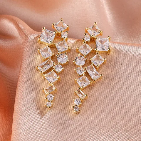 Luxe Koperen Strass Kwastje Druppel Oorbellen Voor Vrouwen Geometrische Waterdruppel Vorm Lange Hangoorbellen Trouwsieraden