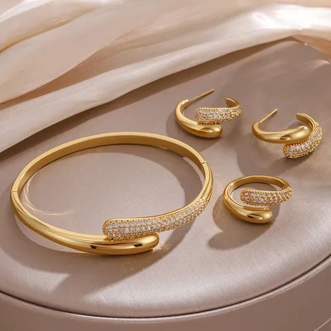 Luxe Verguld Koper C-Vormig Strass Sieradenset Voor Dames Open Armband Ring Oorbellen Bruiloft Feest Mode Sieraden