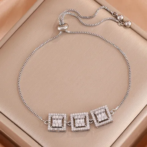 Trendy Luxe Koperen Armband Met Glinsterende Vierkante Strass Steentjes Voor Vrouwen Elegant Verstelbare Ketting Armband Sieraden Cadeau